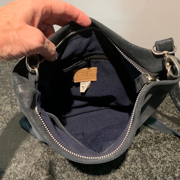 Cofi navy blue metallic leather crossbody bag - Picture 5 of 5